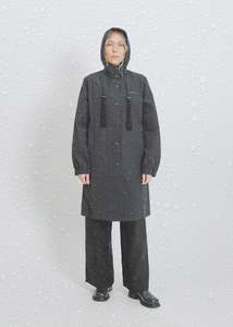 JEN VALENDER RAINCOAT / BLACK