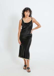 CARMY DRESS / BLACK-SAGE