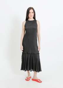 ADELINE PLEAT DRESS / BLACK
