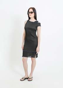 MALONE PLEAT DRESS / BLACK