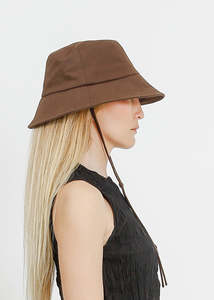 Winter Hats: NOAH HAT / CHOCOLATE