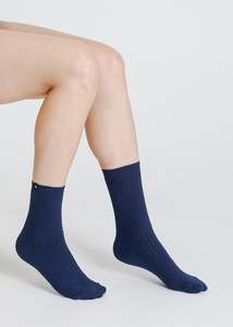 Accessories: DREW SOCKS / NAVY