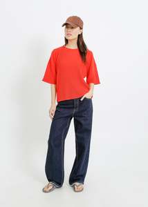 MADISON PLEAT TOP / RED