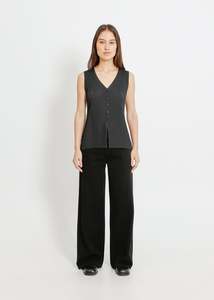 LEONIE PLEAT VEST / BLACK