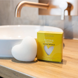 Face 1: Wild Emery Natural Konjac Sponge - Neutral