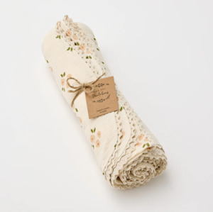 Organic Muslin Swaddle - Daisy