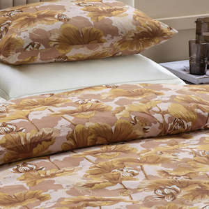 Duvet Covers: Waterlily Clay Duvet Cover - King