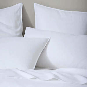 Pillowcases: Ravello Linen White Pillowcase in Pair - King
