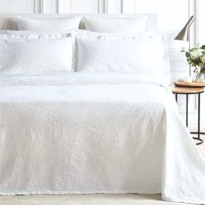 Bedspreads Quilts Comforters: Dunes White Bedspread with 2 Pillowcases - Queen
