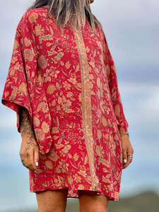 Kitekite Kimono Dress - Crimson Dusk (S/M) Vintage Crepe Silk Sari