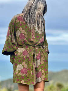 Kitekite Kimono Dress - Rose Garden (S/M) Vintage Crepe Silk Sari