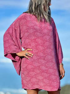 Kitekite Kimono Dress - Pretty in Pink (M/L) Vintage Crepe Silk Sari