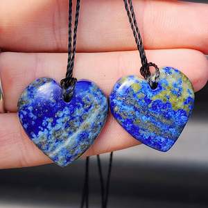 Gemstone Pendants: Natural Lapis Lazuli Heart Pendant Necklaces (1BBB262)