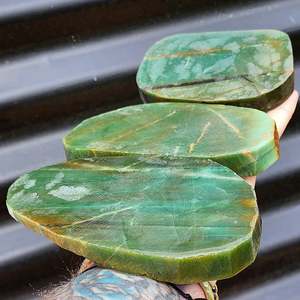 Raw Nz Greenstone Carving Slices: 1kg PK Raw Nephrite Jade / Greenstone Carving Slices (R14B466)