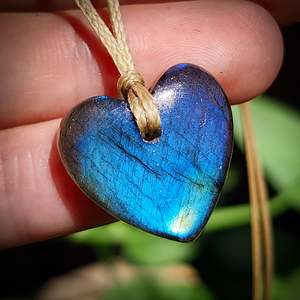 Natural Blue Labradorite Carved Heart Pendant Necklace (1BBB303)