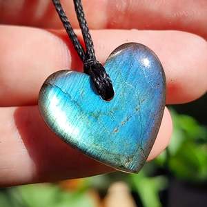 Natural Blue Labradorite Carved Heart Pendant Necklace (1BBB301)