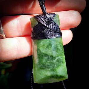 Bc Jade Greenstone Pendants: 60mm Nephrite Jade / Greenstone Toki Pendant Necklace With Binding (N512)