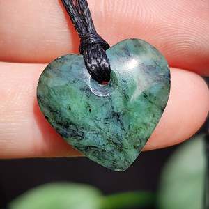Bc Jade Greenstone Pendants: Small Nephrite Jade / Greenstone Heart Pendant Necklace (N500)