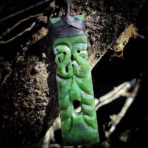 Nz Greenstone Pounamu: NZ Greenstone Pounamu Double Manaia Toki Pendant Necklace