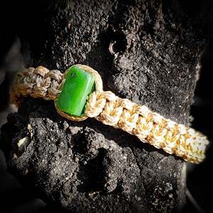 Nz Greenstone Bracelets: NZ Greenstone Pounamu Tan Macrame Cube Bracelet