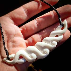 Natural Maori Bone Carving Pendant Necklace - Koru Plate