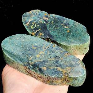 1kg Raw New Zealand Greenstone / Pounamu Carving Slices (R14B562)