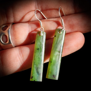 NZ Greenstone Pounamu Hanging Hook Earrings (N696)
