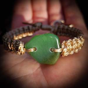 NZ Greenstone Pounamu One Off Macrame Bracelet (1A3-831)