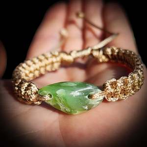 NZ Greenstone Pounamu One Off Macrame Bracelet (1A3-817)