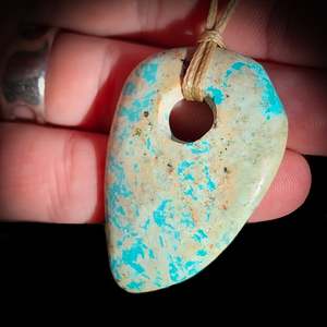 Gemstone Pendants: Natural Turquoise Freeform Pendant Necklace (1BBB317)