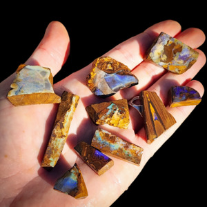 10pcs Raw Australian Boulder Opal (N820)