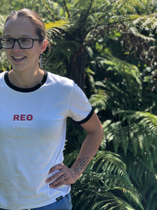 Products: Reo Rangatira Adult Tee A: M Clothes