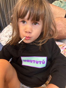 Products: Haututū Tamariki Sweatshirts A: M Clothes