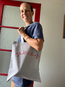 Āti Ue Tote bags A: M Clothes