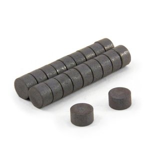 Ferrite Disc Magnets: Ferrite Disc Magnet - 7mm x 3mm | Isotropic