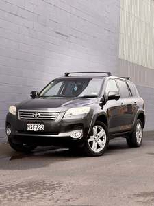 Products: Toyota Vanguard - 3.5L 4WD!