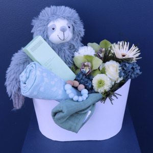 New Baby: Baby Hamper Floral | New Arrival