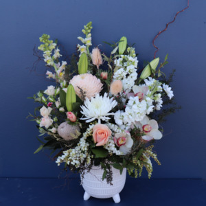 Floral Hatbox: Arrangement | Just Peachy