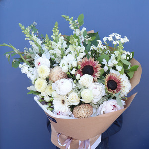 Fresh Florals: Bouquet | Naturally Yours