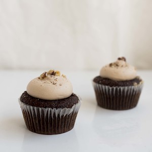 Cupcakes: Chocolate Hazelnut Cupcakes (filled with Nutella)