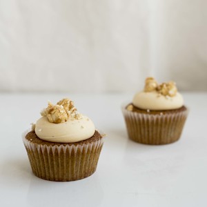 Cupcakes: Caramel Cupcakes (filled with caramel)
