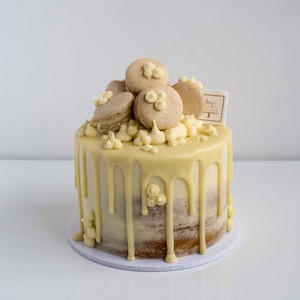 Gluten Free Diary Free Vegan Cakes: Macaron Masterpiece