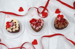 Gluten Free Diary Free Vegan Cakes: The Heart Cake for Two