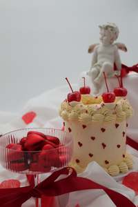 Gluten Free Diary Free Vegan Cakes: Vintage Lovers cake