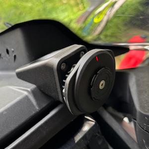 Products: Quadlock Mount -- Windscreen ST3 Hull