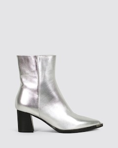 Boots Heels: HATTIE SILVER
