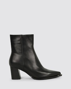 Boots Heels: HATTIE BLACK