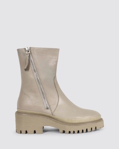 Top End: DEKHI SMOKE