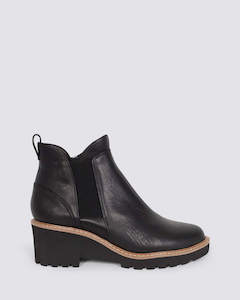 Hush Puppies: WENDY ANKLE BOOTS BLACK