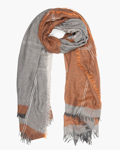 Accessories: BANNOCKBURN SCARF